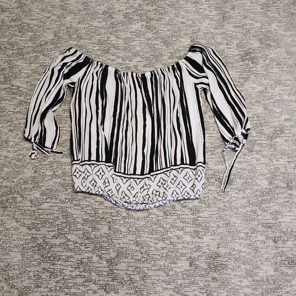 Cato brand top - Picture 9 of 9